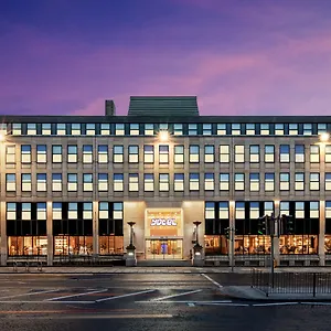 4* Hotel Yotel